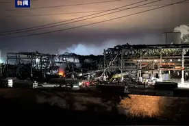 广西平果一铝厂发生爆炸致2死4伤4失联，事故调查进行中图片