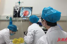 消化道出血“吐光”全身血液 专家精准止血成功挽救生命图片