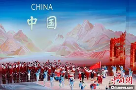 浙产服装印花亮相亚冬会 AI赋能“一块布”转型图片