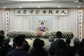 一路走好！市民送别“上海奶奶”沈翠英图片