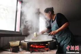 “祖传手艺”助吉林煎饼村“摊”出致富路图片