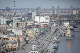 俄乌战争再度升级！乌克兰发动史上最大规模空袭，俄国防部誓言报复图片