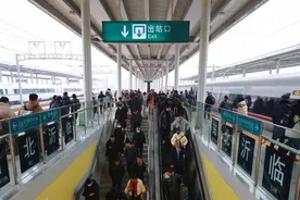 春运返程高峰来临，临沂北站加开部分热门方向列车图片