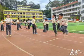 课间十五分钟，孩子们都在玩什么？图片