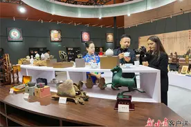 一场非遗与文创的融合盛宴——“匠心传承创意绽放”非遗及文创精品展特写图片