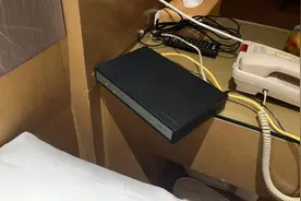 深圳龙华警方捣毁一个利用“VOIP”设备实施电信网络诈骗的窝点图片