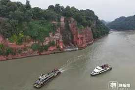 文化中国行·长江之歌丨最怕水患却屹立江畔千年，大佛有一个强大的“内核”图片
