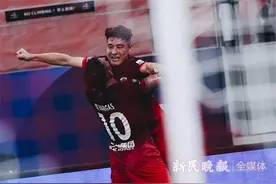 海港队主场击败浙江队迎来中超十连胜 不夸武磊夸谁？图片