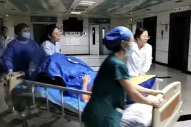 危险！孕妇胎盘早剥！滨医附院上演生死救援……图片
