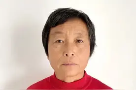 向她致敬！坚强母亲19年如一日照顾“植物人”继女图片