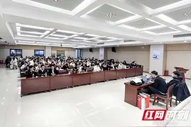开学即签约 长沙航院携手湖南航空公司开展专场招聘会图片