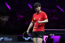 孙颖莎4比0击败陈幸同，夺得WTT重庆冠军赛女单冠军图片