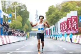 宁夏运动员何杰夺冠，大幅刷新这项赛会纪录！图片