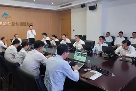 快讯 | 烟台市自然资源和规划局主要负责人接听12345热线图片