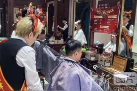 “二月二，龙抬头” 北京理发店生意火热图片