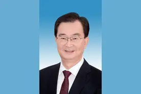 云南省委书记王宁邀请大家旅居云南 感受一种“始于山水、归于烟火”的美好图片