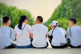 漫长的相认：被拐儿童家庭认亲之后面临的破碎现实和愈合难题图片