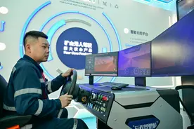 “疆煤驰骋”护航春节能源供应图片