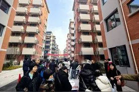 原拆原建！成都一环最大“城中村”完成翻新改造 400余户居民领钥匙搬进新家图片
