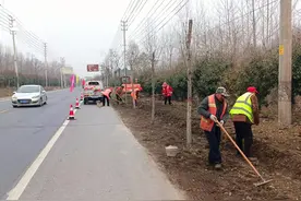 最是一年春光好  公路养护正当时  信阳市公路部门全面开展春季养护“大会战”图片