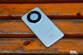 华为Mate60 Pro上手评测：性能相当于天玑8100图片