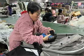 县城小童车驶向全球大市场图片