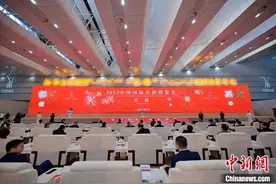 中国酒业协会理事长宋书玉：未来三到五年白酒产业结构性调整势在必行图片