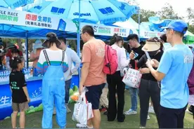 DS自然探索赛牵手南国食品为小勇士们提供坚实的能量补给图片