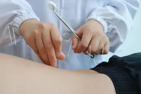 “网红医生”撤离短视频图片