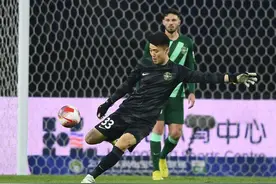 绿衫军坐镇黄龙0-0逼平卫冕冠军，32087球迷创造浙江足球近十年主场最高上座率图片