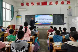 家长不在千万别下水游泳，民警进校园宣传防溺水知识图片