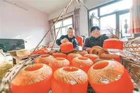 篾做骨披红衣 竹韵灯影年俗浓图片