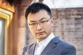亚洲图书奖得主张笑宇在新加坡办读书会了图片