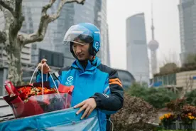 饿了么：母亲节鲜花搜索涨20倍，香薰等“情绪向”礼物人气提升图片