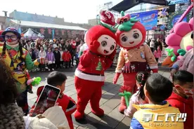 2024个海洋彩蛋熠熠发光 世界之窗跨年季系列狂欢活动拉幕图片