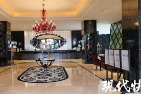 出示证件即可入住，南京酒店无需“刷脸”图片