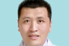 动一动就天旋地转，咋回事？烟台市奇山医院专家带你认识“耳石症”图片