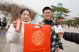 逛栈桥，喝热可乐，青岛特产免费领！图片