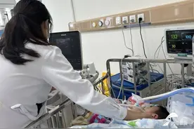 婴儿阵发呼吸困难 山东省妇幼专家合力抢回“一命”图片