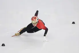 亚冬会短道速滑男子1500米决赛：中国选手林孝埈夺得亚军图片