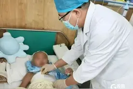 严重烧伤合并一氧化碳中毒性脑病，青岛10岁女孩因爱重生图片