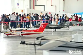 江西赣州：航空嘉年华精彩纷呈图片
