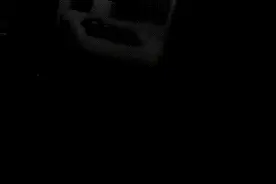 警嫂朋友圈“吐槽”：这个人恐高，还在五楼外爬了个窗！图片
