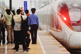 ​新闻8点见丨京津城际再添新成员：亦庄站今起试运营图片