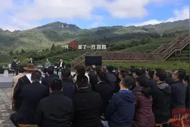 党建引领帮扶工作共同体丨聚焦托底性帮扶主题 四川首次举办“县委书记龙门阵”主题坝坝会图片