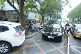 持续挖潜停车位 整顿周边交通秩序 北京累计完成133家医院交通治理图片