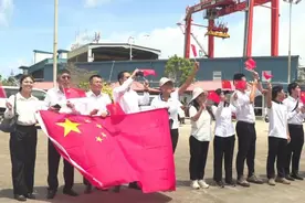 中国海军舰艇编队技术停靠斯里兰卡图片