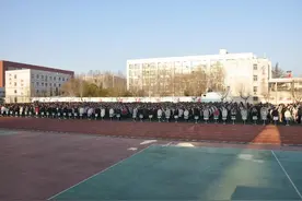 春来征程万里阔，扬帆奋进正当时！临沂第二十中学举行开学典礼图片