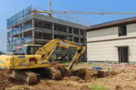​项目现场大家看｜​焦唐高速鲁山东收费站二期房建工程综合楼主体施工完成图片