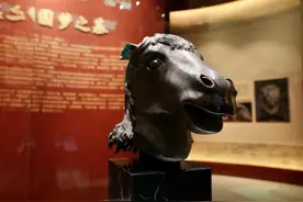 顶流冰箱贴硬控年轻人 记者探寻公园文创背后流量密码图片